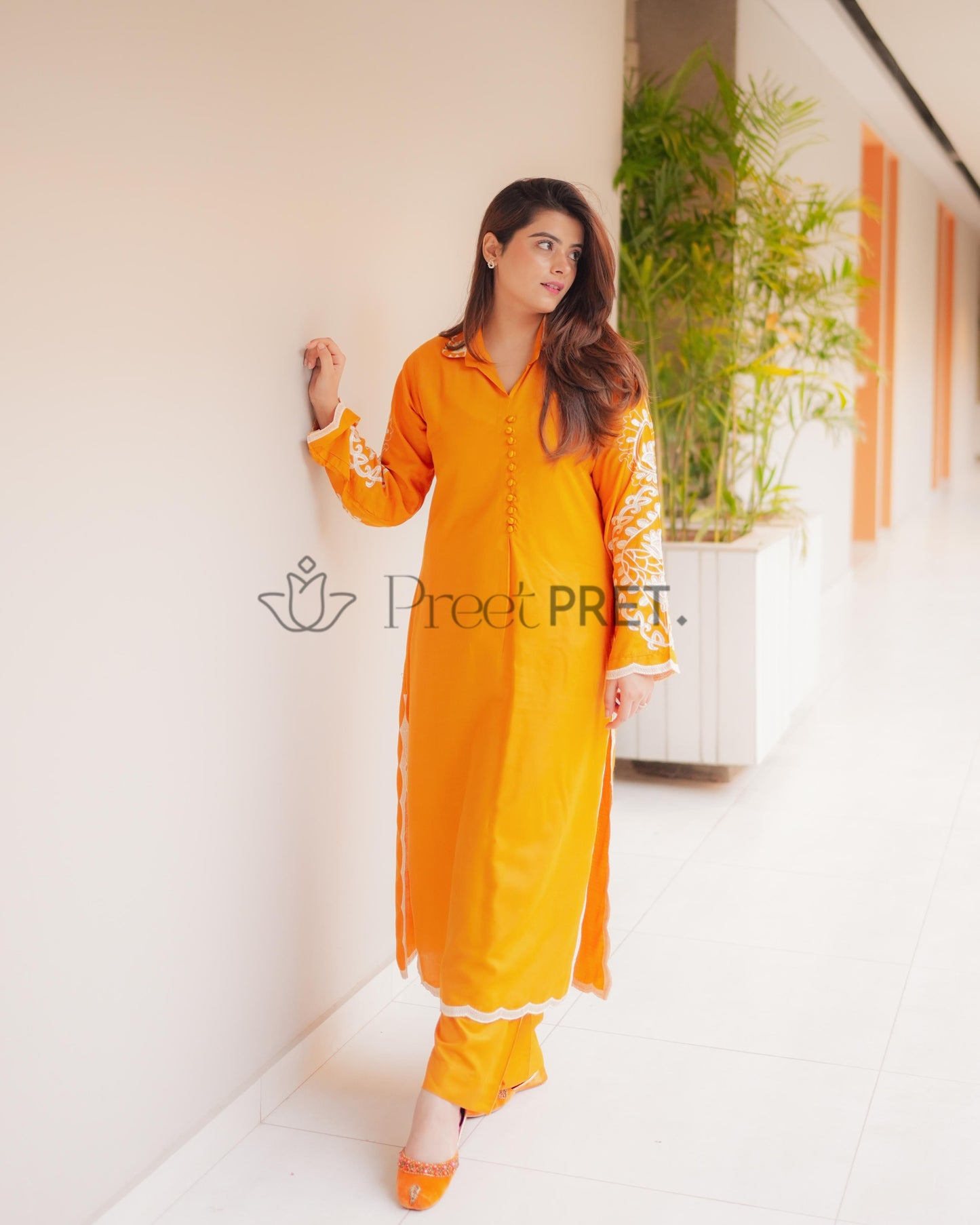 NAGHMA EMBROIDED 2PC